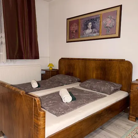 Old Town Boutique * Сараево